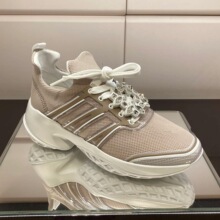 �۰�ƴɫ�r��Ůʿ����ϵ�Ь�w�����������\��Ь�ճ�ͨ�����e�WЬ