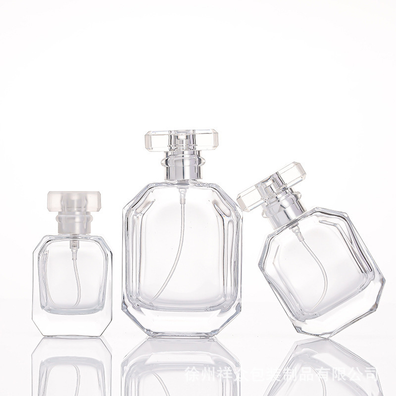 Botella de perfume exquisita de 30 ML en stock, muestra pequeña, cuadrada y de fondo grueso, viaje, bayoneta portátil, botella dividida, botella de vidrio en aerosol