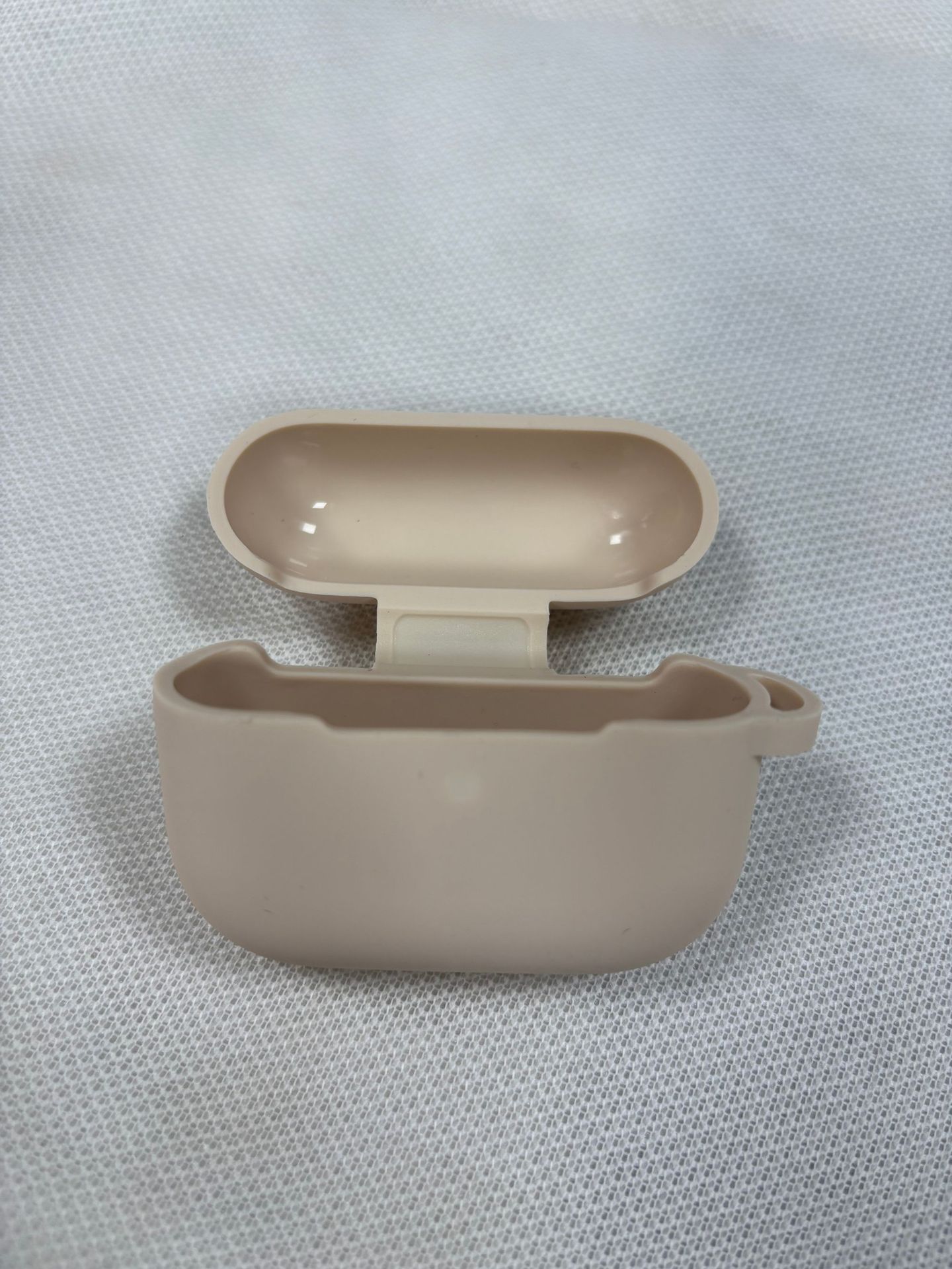 Чехол для наушников Apple AirPods Pro 3 силиконовый однотонный