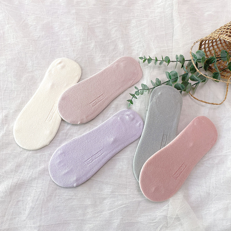 Verano de estilo japonés de doble aguja de color sólido calcetines de algodón Calcetines invisibles de las mujeres delgadas antideslizante talón antideslizante entrega de una sola pieza
