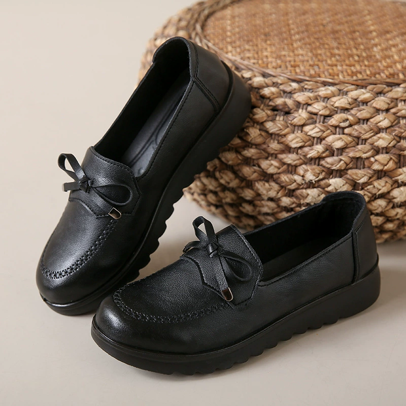 Весенняя и осенняя обувь мамы повседневная мягкая подошва одиночная обувь среднего и пожилого возраста кожаная обувь удобная для дома ежедневная нескользящая работа женская обувь