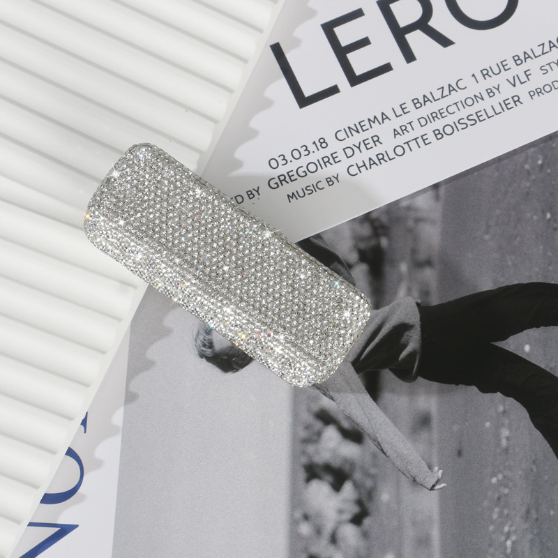 Caja de lápiz labial de metal de moda de diamante completo incrustado con diamante con espejo caja de lápiz labial de aleación caja de joyería de viaje portátil regalo
