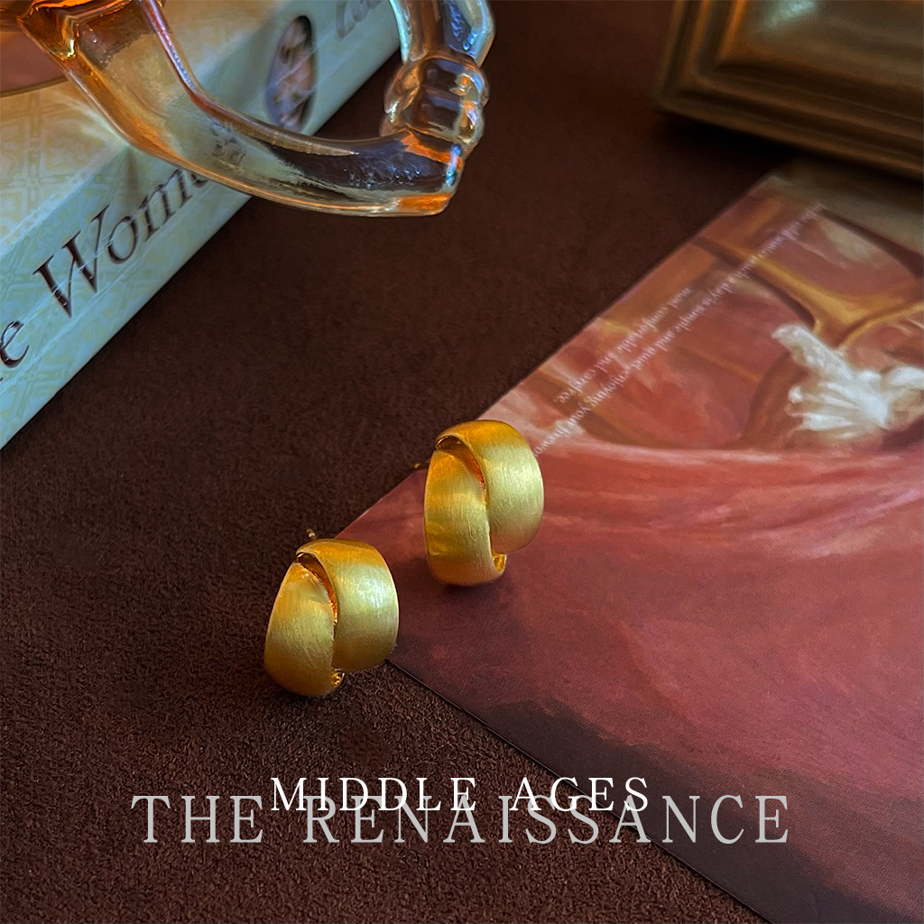 Retro brushed double C ear buckle light middle-aged French retro matte brushed geometric earrings