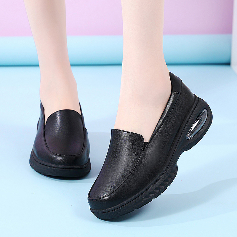 Air Cushion Nurse Shoes Women's Soft Sole Breathable Not Tired Feet Autumn and Winter New Non-slip Thick Sole Increased Comfortable Casual Shoes