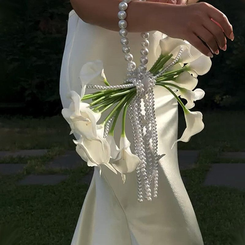 Calla Lily Bouquet, Waterfall Bouquet, Complete Set of Materials for Marriage Registration, Wedding Gift for Friends, Photo Studio Props Calla Lily Bouquet, Waterfall Bouquet, Complete Set of Materials for Marriage Registration, Wedding Gift for Friends, Photo Studio Props