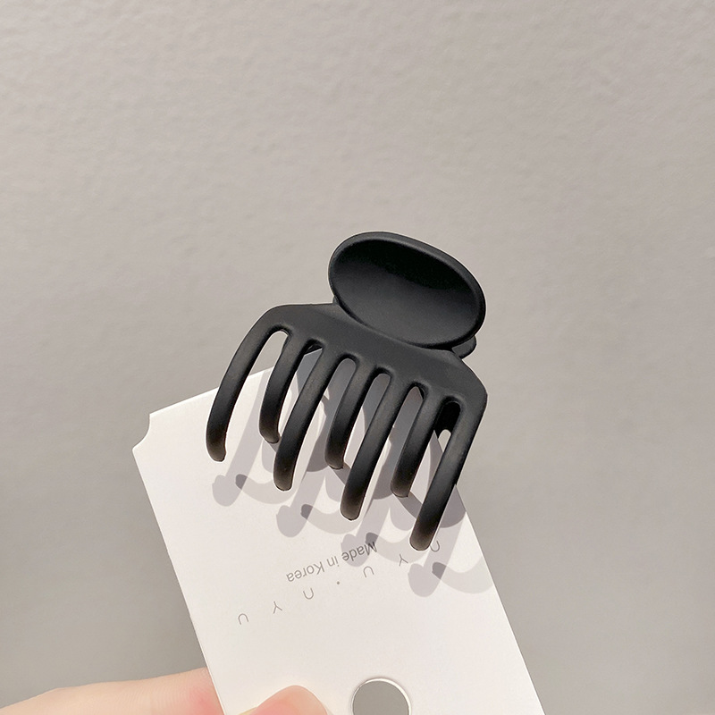 Cascada alta cola de caballo artefacto fijo clip pequeño horquilla femenino 2025 nuevo sombrero de clip de sentido avanzado en la parte posterior de la cabeza