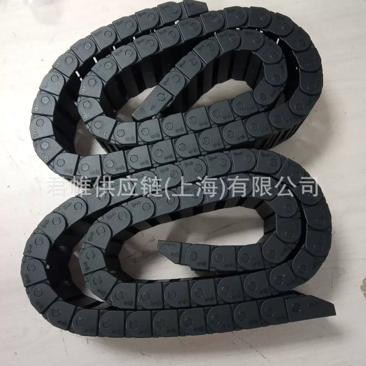 Сквозная цепь IGUS + разъем 09.50.028 (50 секций) + 080.50.12.A3 (одна пара)