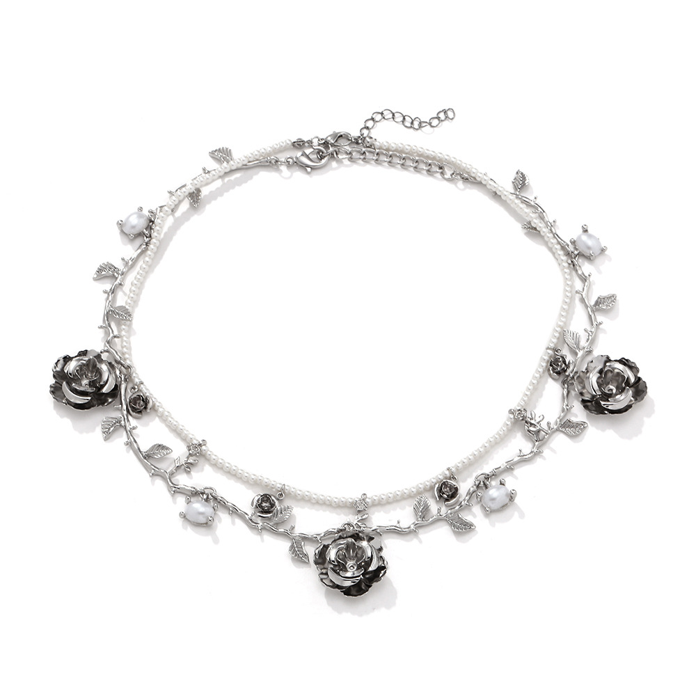 Necklace pearl