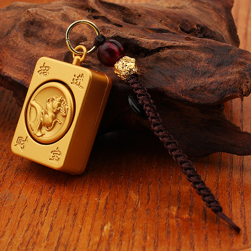 Año de la serpiente, personaje de cabello, colgante de llave, colgante de metal, llave de automóvil para hombres.