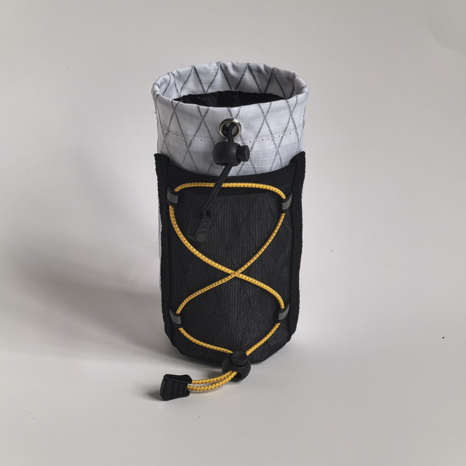 X-pac water bottle bag-white (yellow rope)