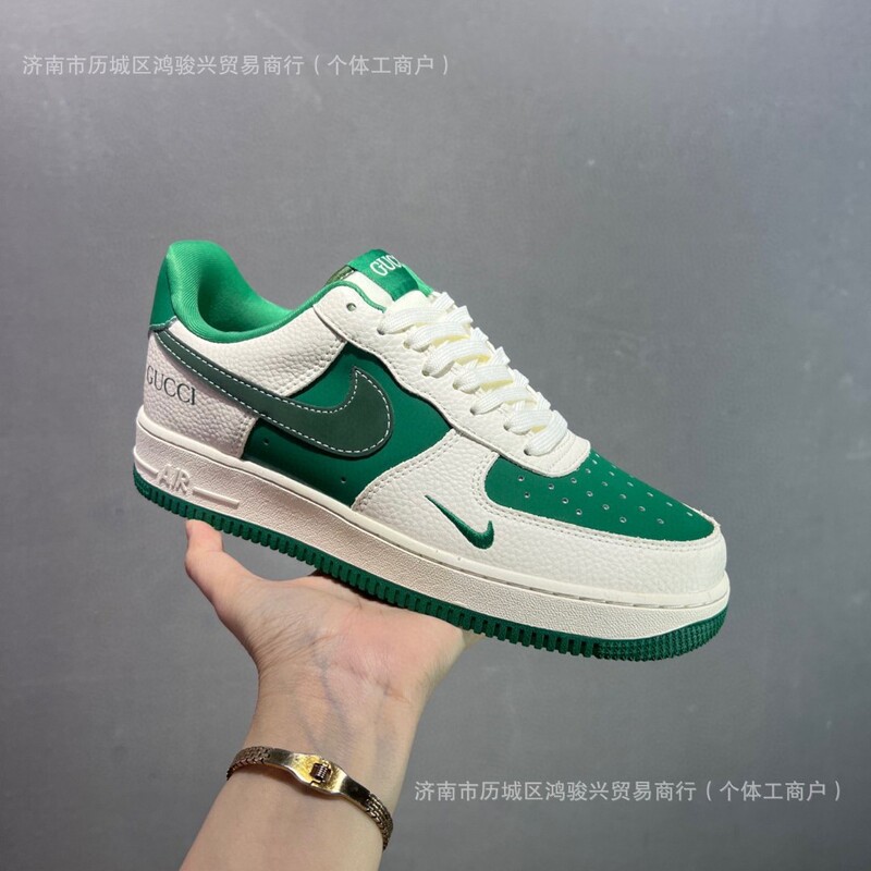 Putian Af1 Air Force One Gray Men's and Women's Sneakers, Breathable and Wear-Resistant Casual Sports Shoes for Couples and Campus Use. Putian Af1 Air Force One Gray Men's and Women's Sneakers, Breathable and Wear-Resistant Casual Sports Shoes for Couples and Campus Use.