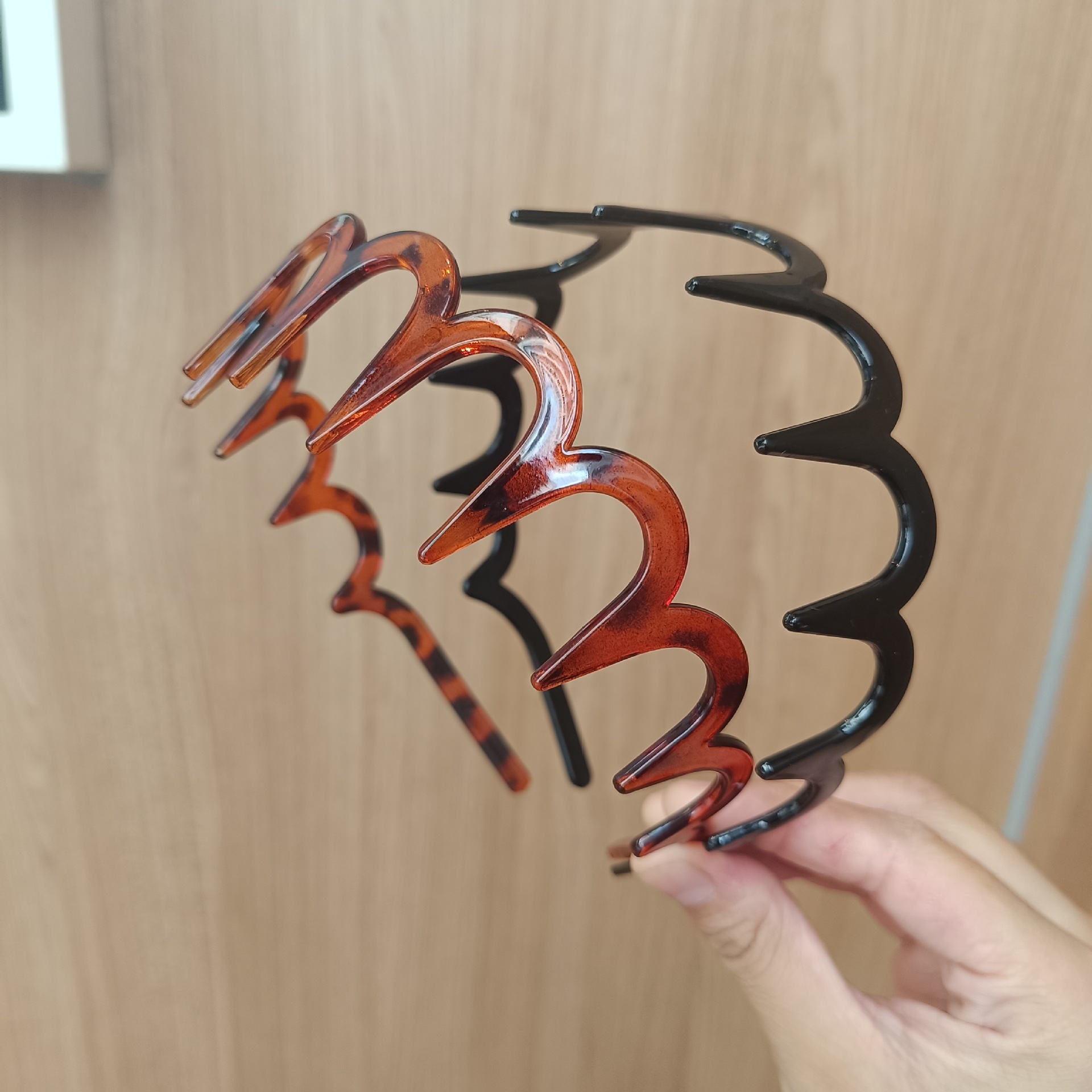 新款甜美波浪带齿发箍洗脸不卡头蓬松纹理感带齿梳防滑设计感发箍