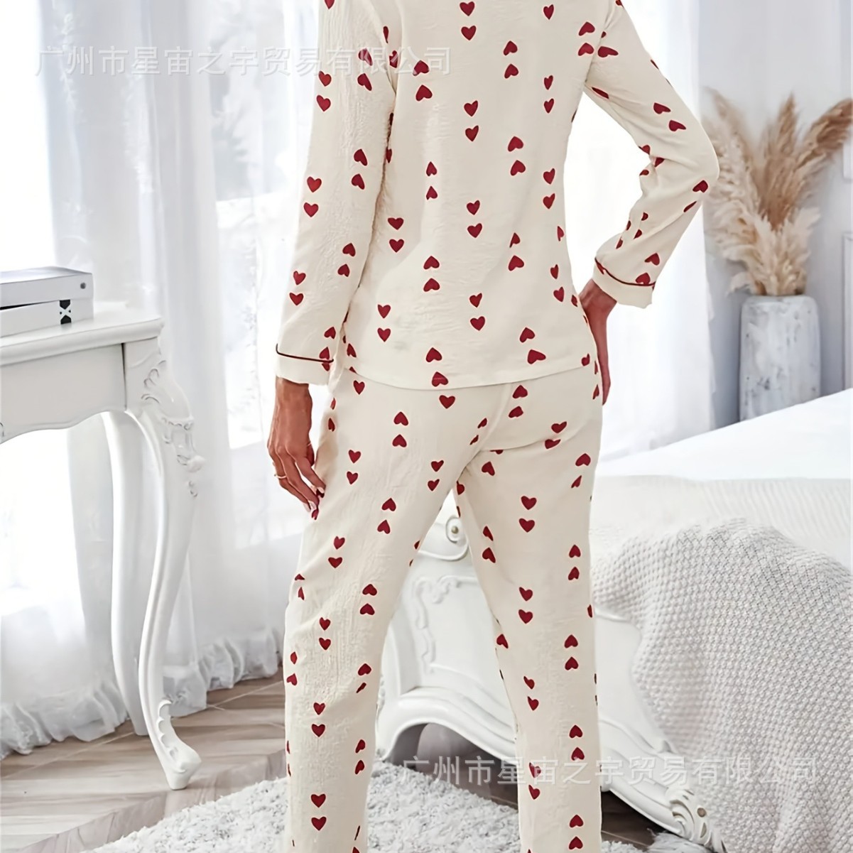 유럽과 미국의 국경 새로운 봄과 가을 여성의 간단한 옷깃 버튼 달콤한 작은 사랑 홈 옷 얇은 잠옷 투피스 세트