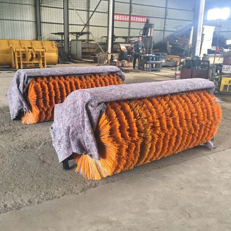 工程扫雪滚刷除雪车 乌鲁木齐扫雪设备改装 路面扫雪车