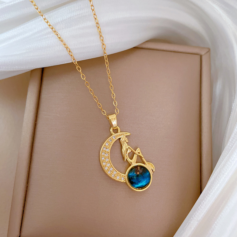 Gorgeous Star And Moon Zircon Necklace, Elegant Titanium Chain_voghion.com