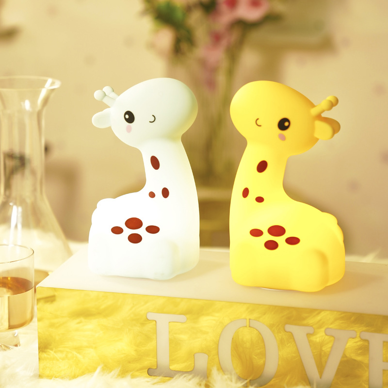 Giraffe Pat Nachtlampje Lichtgevend Speelgoed Creatief Cadeau Nachtlampje voor Naast het Bed Pat Nachtlampje Cartoon_voghion.com