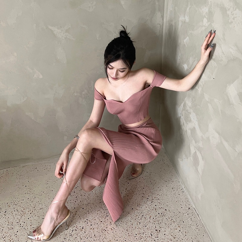 春季两件套气质性感半裙组合藕粉色辣妹上衣高腰包臀裙女装定 制