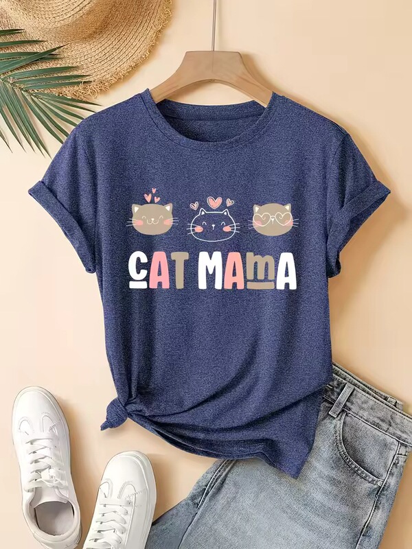 Women's short-sleeved t-shirt with a cat mom and three cats design, offering daily comfort and versatile style for summer wear Women's short-sleeved t-shirt with a cat mom and three cats design, offering daily comfort and versatile style for summer wear
