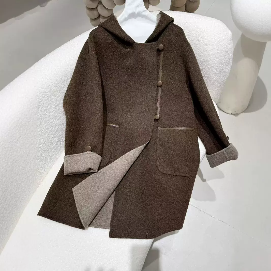 H家双面双色蚕丝羊绒连帽大衣女加厚保暖中长款时尚设计皮扣长70