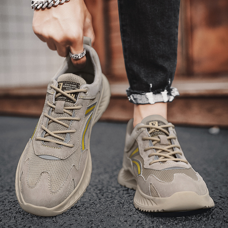 Exclusive breathable sports sneakers with shoelaces for leisure