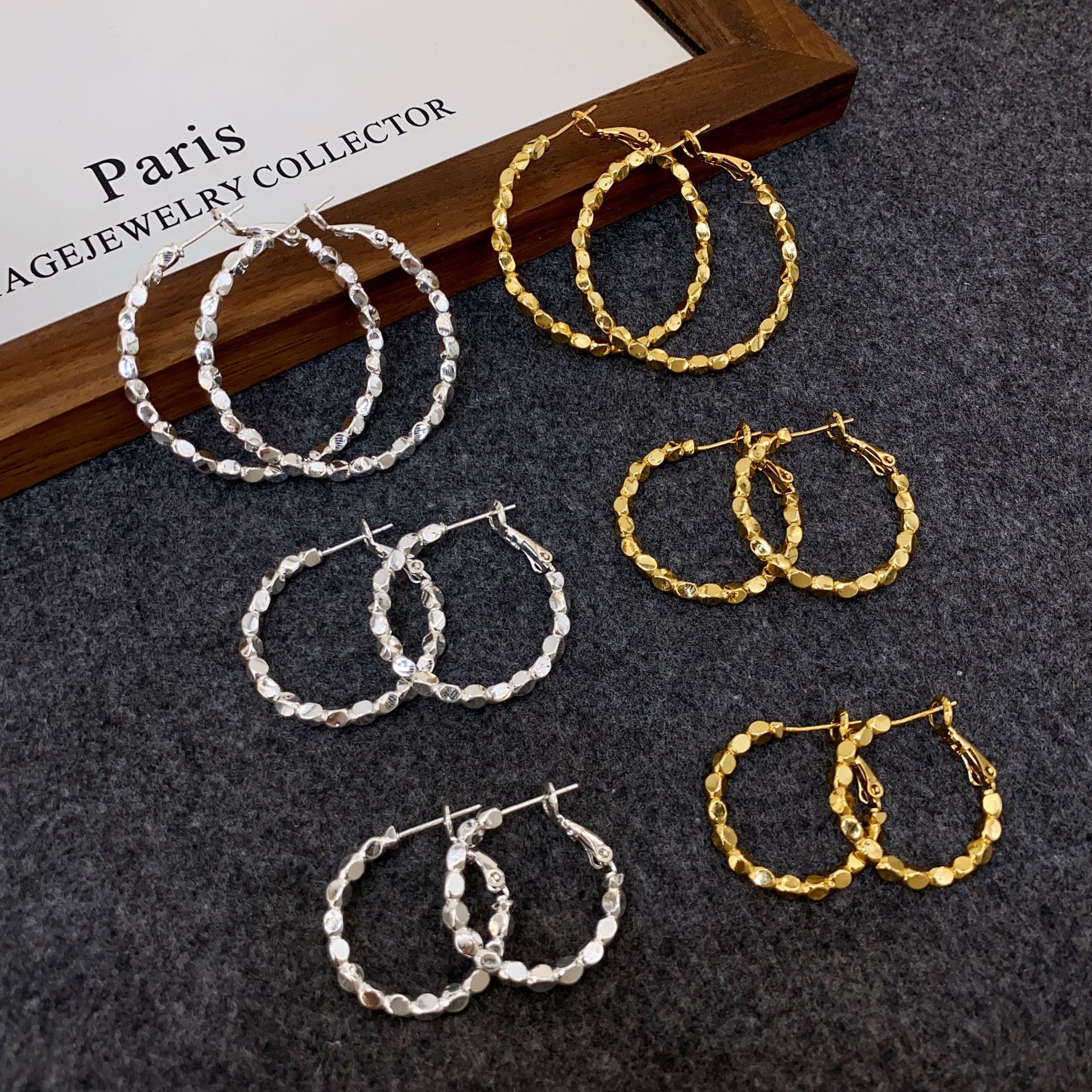 Copper Gold-Plated Exaggerated European and American Style Beaded Silver Hoop Earrings for Women, New Light Luxury High-End Versatile Earrings