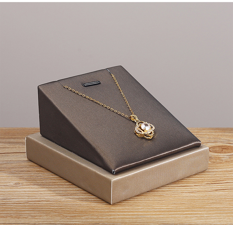 Simple Style Style 1 Piece Density Plate Brushed Leather Simple Style Color Block Jewelry Display
