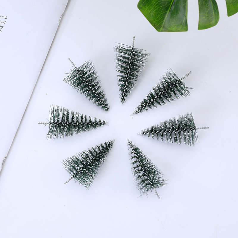 Mini Christmas Tree Brush Decoration Small Brush Holiday Scene DIY Accessories Gift Desktop Ornaments Small Christmas Tree Brush