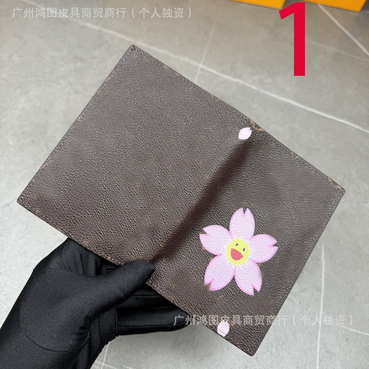跨境货源棋盘格印花头层皮护照本套浮世绘艺术高档男证件包包