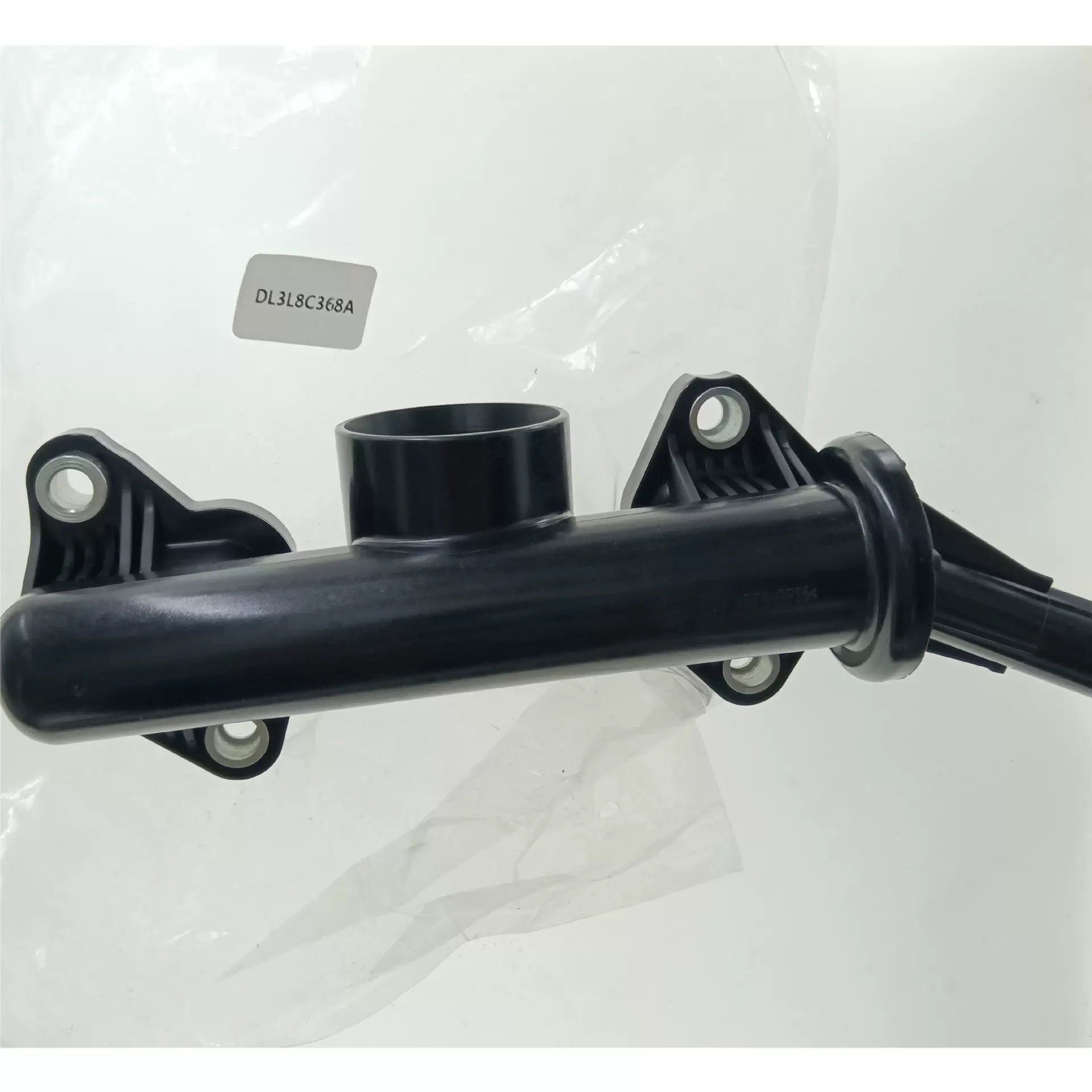 汽车节温器塑料水管水箱上水管 DL3Z8C368A DL3L8C368A DL3E8C369