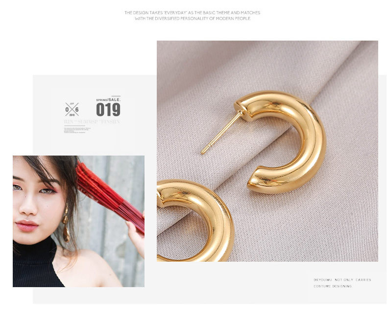 16g Weight PVD Coated Gold Plating Process Real Gold Plated Plating Material PVD Coated Real Gold Plated C Shape Titanium Steel Simple Style Waterproof Non Tarnish Earrings
