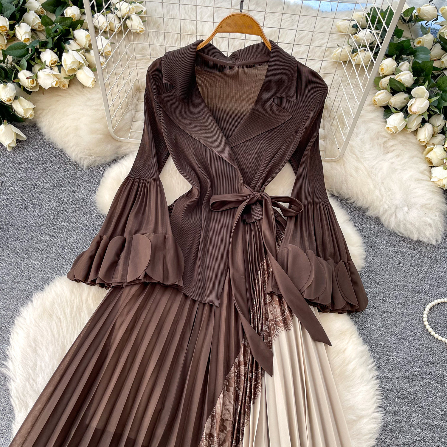 Elegant V-Neck Floral Print Maxi Dress Wrap Style Flared Sleeves Ruffle Hem Office-Ready One-Size Fits US 4-12 Four Colors_ecoleips.com