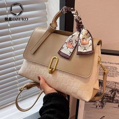 女性用バッグ 2025 新しいファッションポータブルショルダーバッグハイエンドスタイル多用途クロスボディバッグママスタイル