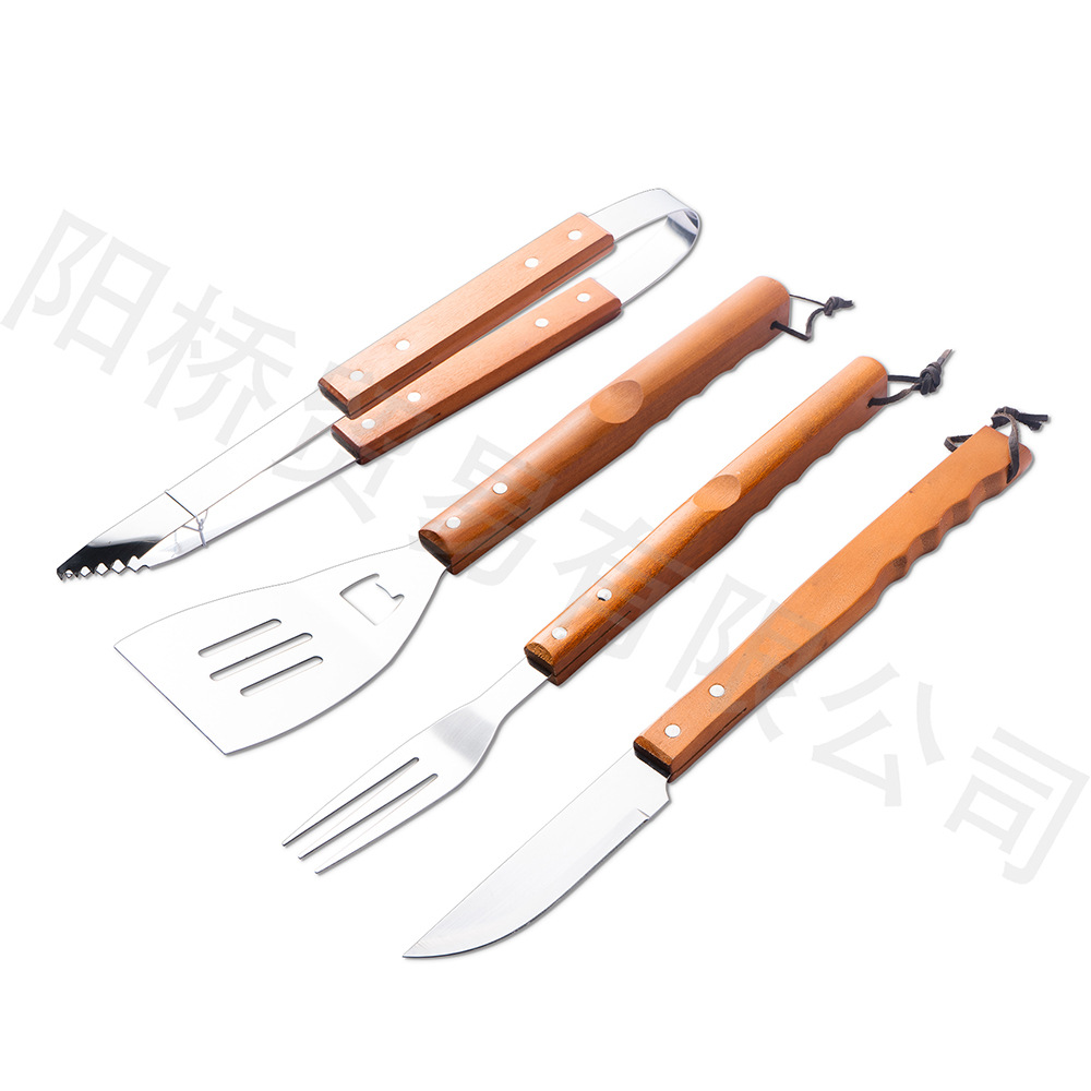 Venta al por mayor de fábrica de exportación de Amazon barbacoa herramientas traje de 4 piezas de madera grano pala de registro tenedor traje de combinación