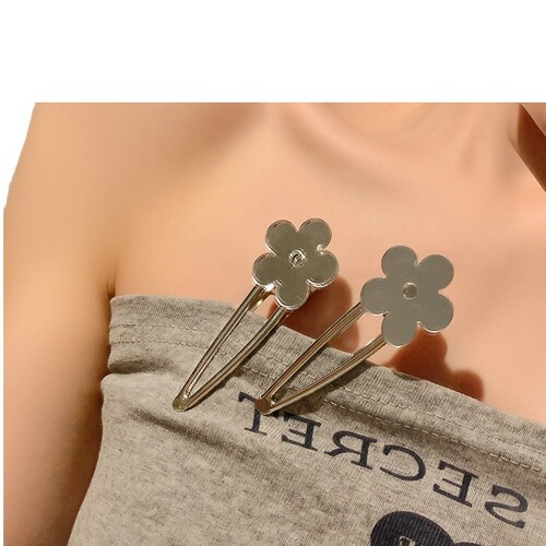 ins mirror love small flower bangs hair clip internet celebrity side clip girly temperament versatile duckbill clip top clip hair clip