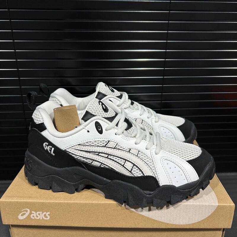 Original Asics Gel-Truck Comfortable and Durable Sports Couple's Dad Shoes, Fashionable Non-Slip Running Shoes