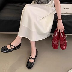 フレンチスタイルシルバーフェアリーシューズ女性用2025春新作多用途浅口レトロメリージェーンシューズ