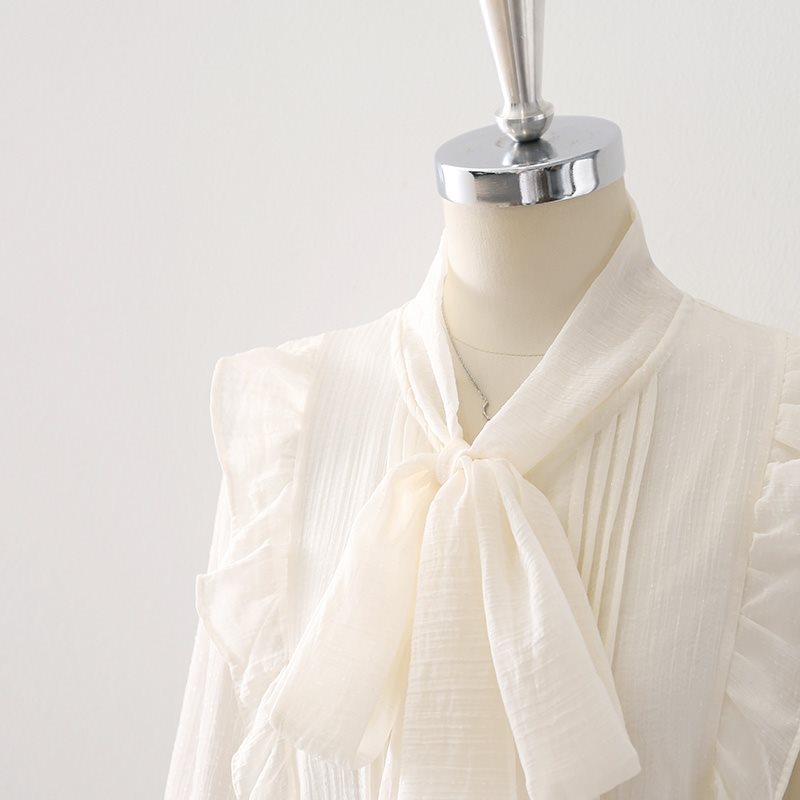Design autumn shirt with bow