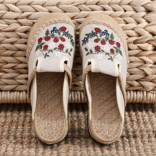 5032 Women's Shoes Ins Trendy Shoes Internet Celebrity Ethnic Style Embroidered Shoes Shallow Mouth Low-top Old Beijing Cloth Shoes in stock Wholesale