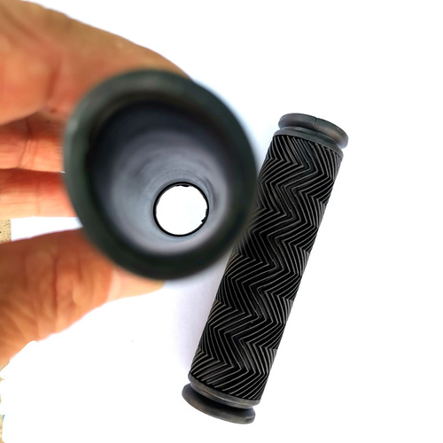 Mountain bike double-pass water pattern rubber bicycle grip dead handle cover bicycle vice handle colorful comfortable hand riding supplies