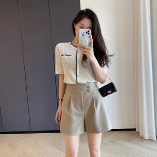 ��ʽС���L����ͬ���U�ջ��_��Ů�A�I�ڰ�ײɫᘿ���������zë��