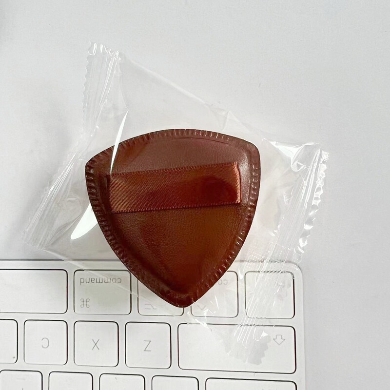 黒パイナップルパフ 三角クッションスポンジパフ BBクリーム ファンデーション専用 乾湿両用 黒パフ 在庫あり|undefined