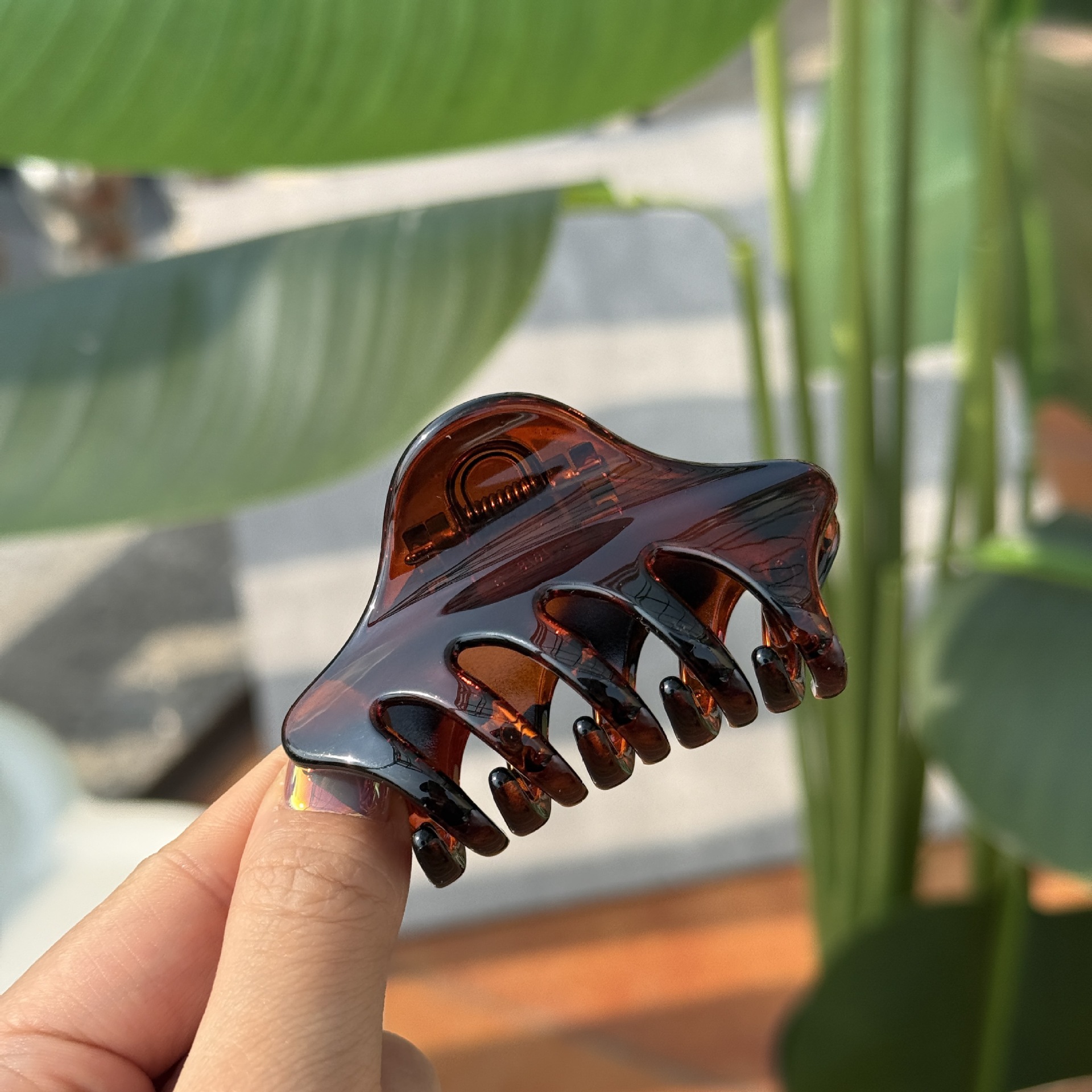 45g Weight Hair Claws Hair Accessories Type 1 Piece Quantity Holiday, Daily, Street Occasion Plastic, Resin Material Solid Color Pattern All Seasons Season Women's Gender Polishing Design Simple Style Style Simple Style Women's Solid Color Plastic Resin Polishing Hair Claws 14