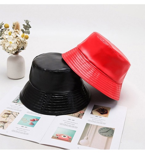 PU leather fisherman hats for girls, suitable for spring and autumn, British trend, niche items, retro fashionable, versatile, leather hats, octagonal beanie hats