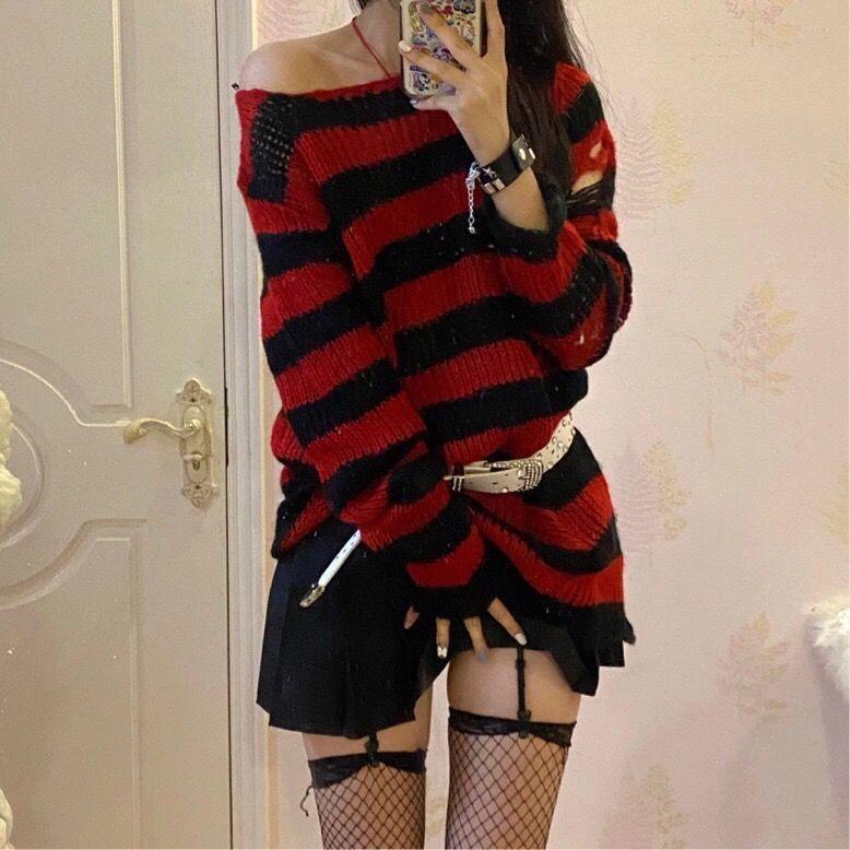 Women's Korean-style ripped hollow-out mid-length sweater, striped, loose, dark, all-matching knitted clothes, niche Women's Korean-style ripped hollow-out mid-length sweater, striped, loose, dark, all-matching knitted clothes, niche