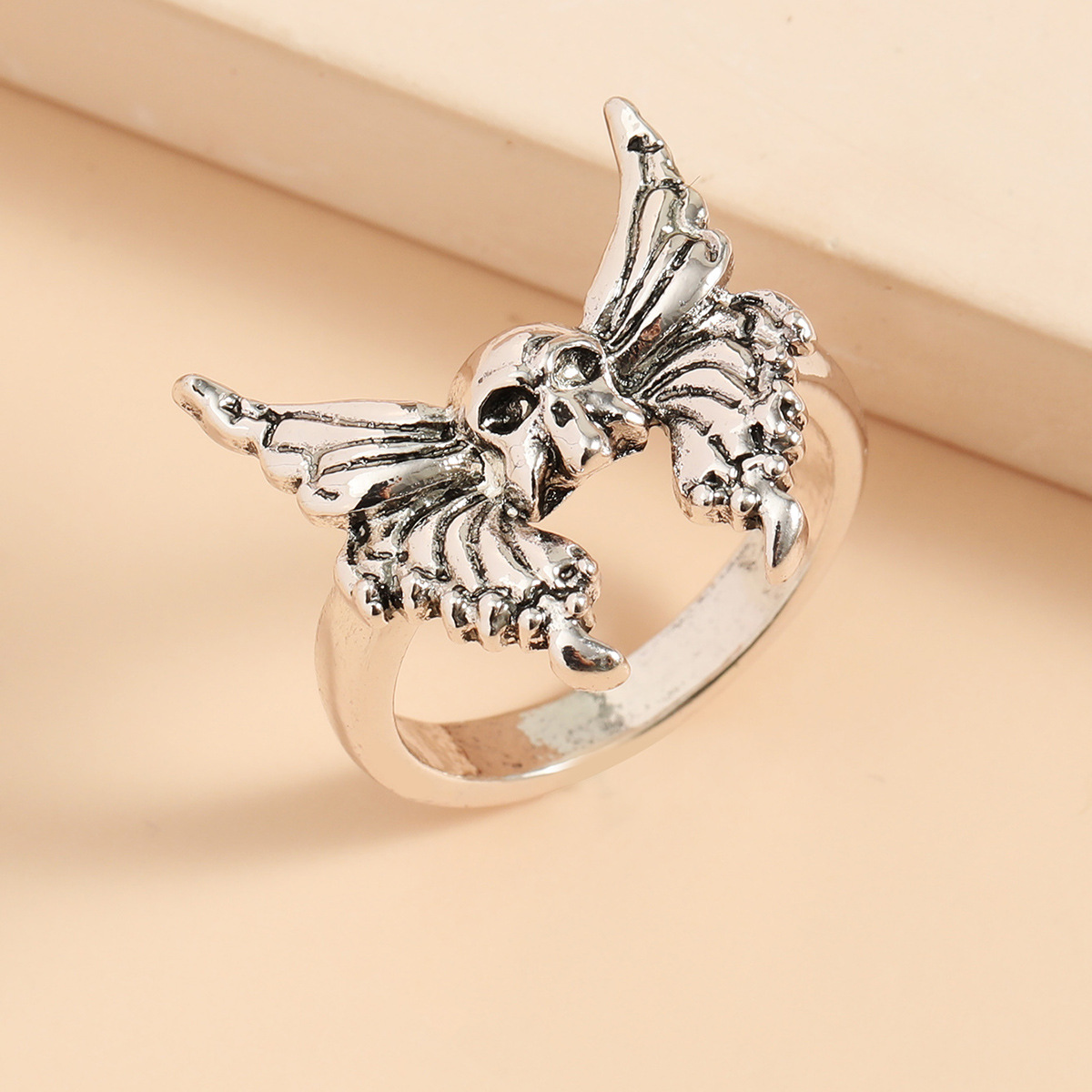 Cross-border New Halloween Skull Ring Retro Personality Butterfly Wings Ring Finger Ring Jewelry Wholesale display picture 4