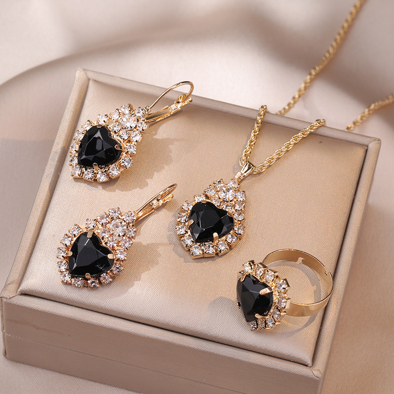 collana donna rete rosso zircone nicchia versatile orecchini ciondolo set metallo clavicola catena fabbrica_voghion.com