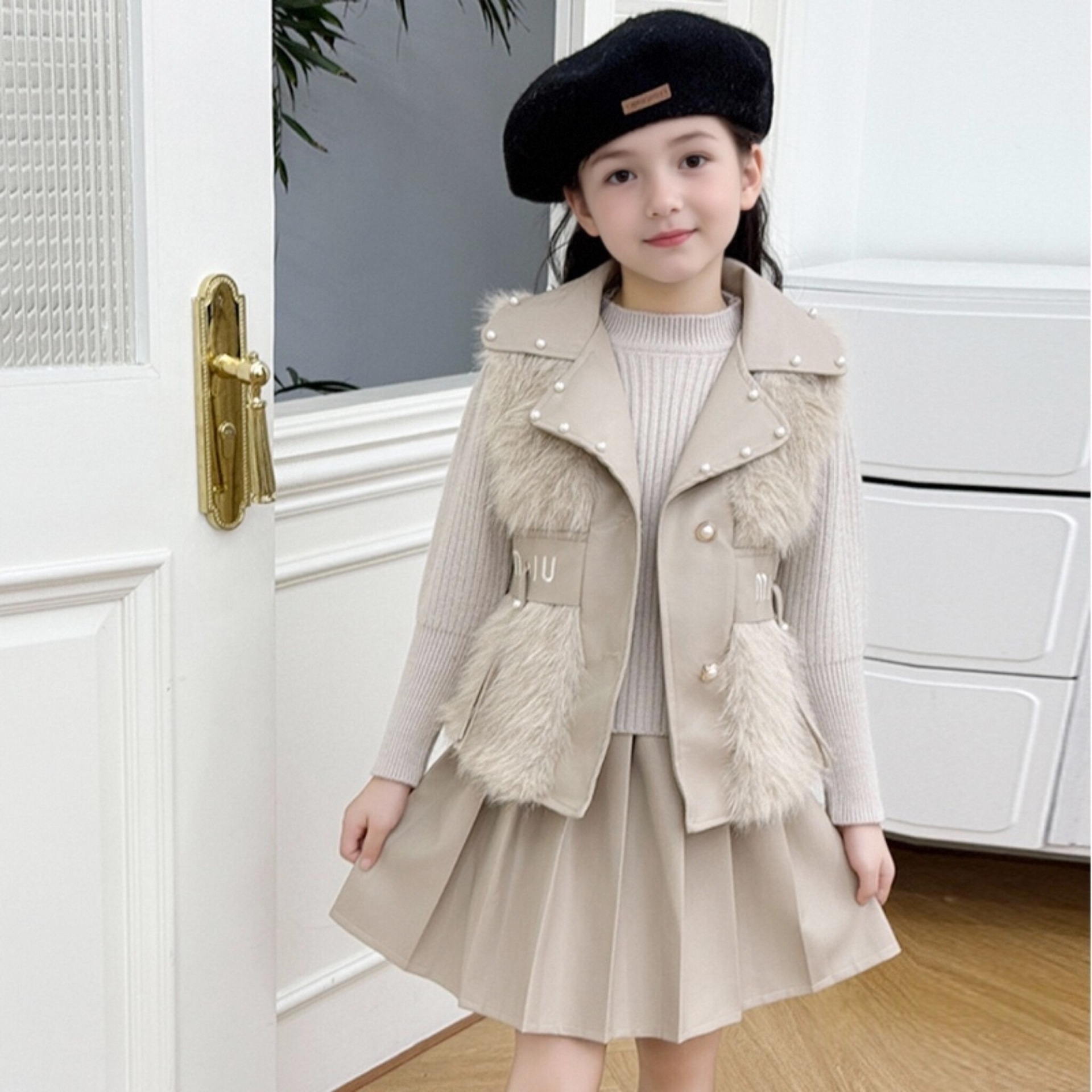 Khaki letter three-piece set