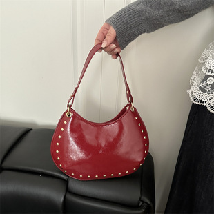 �羳����2026������ƷŮ���tɫ�T�ſ�Ҹ�μ�б����R����Ů