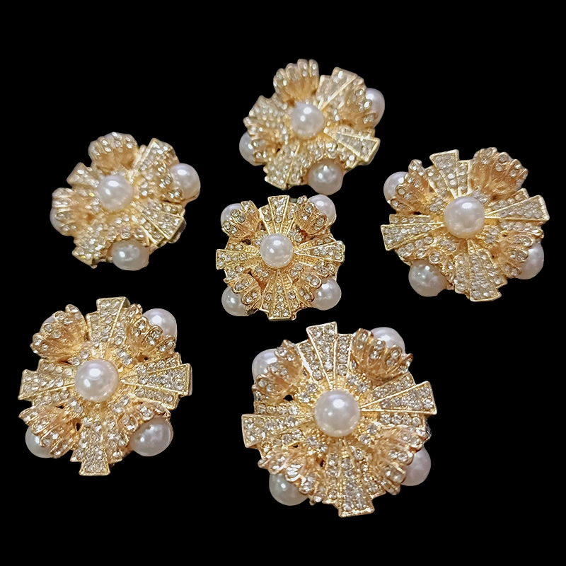 Атмосферные пуговицы из сплава, пуговицы с жемчугом, инкрустированные стразами, пуговицы с цветочным узором для верхней одежды, декоративные пуговицы для одежды