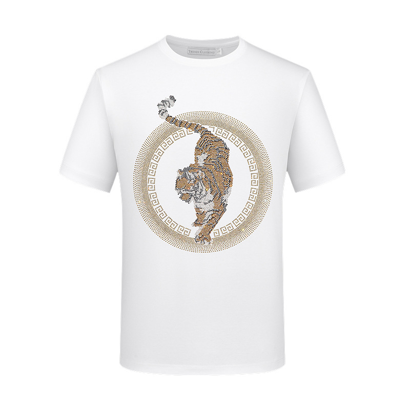Camiseta de seda helada para hombre, estilo nuevo de verano 2026, camiseta de manga corta con tigre de diamantes de imitación, top de marca de moda para hombre.